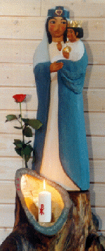 Eva Spångbergs madonnaskulptur i Överlida kyrka